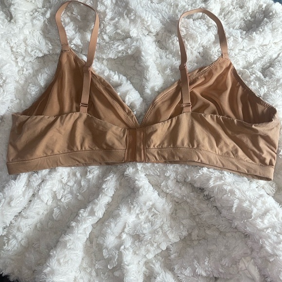 SKIMS Fits Everybody Crossover Bralette💕 - Picture 3 of 7